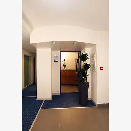 Hotel Comfort Le Mans