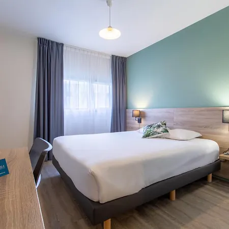 アパートホテル Comfort 4*