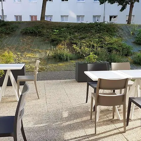 酒店 勒芒斯诺瓦克斯泽尼图德酒店公寓