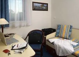 Comfort מלון דירות 3*