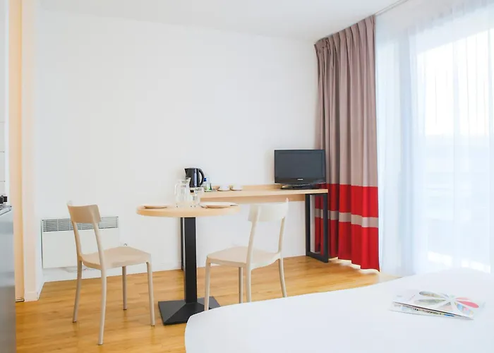 Zenitude Hôtel-résidences Novaxis Hotel 3*