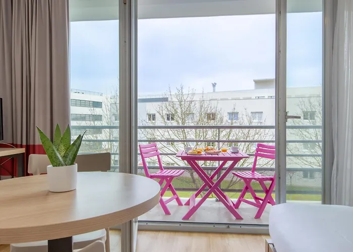 Zenitude Hôtel-résidences Novaxis Hotel Le Mans